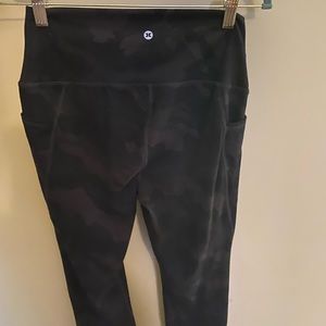 Black workout leggings